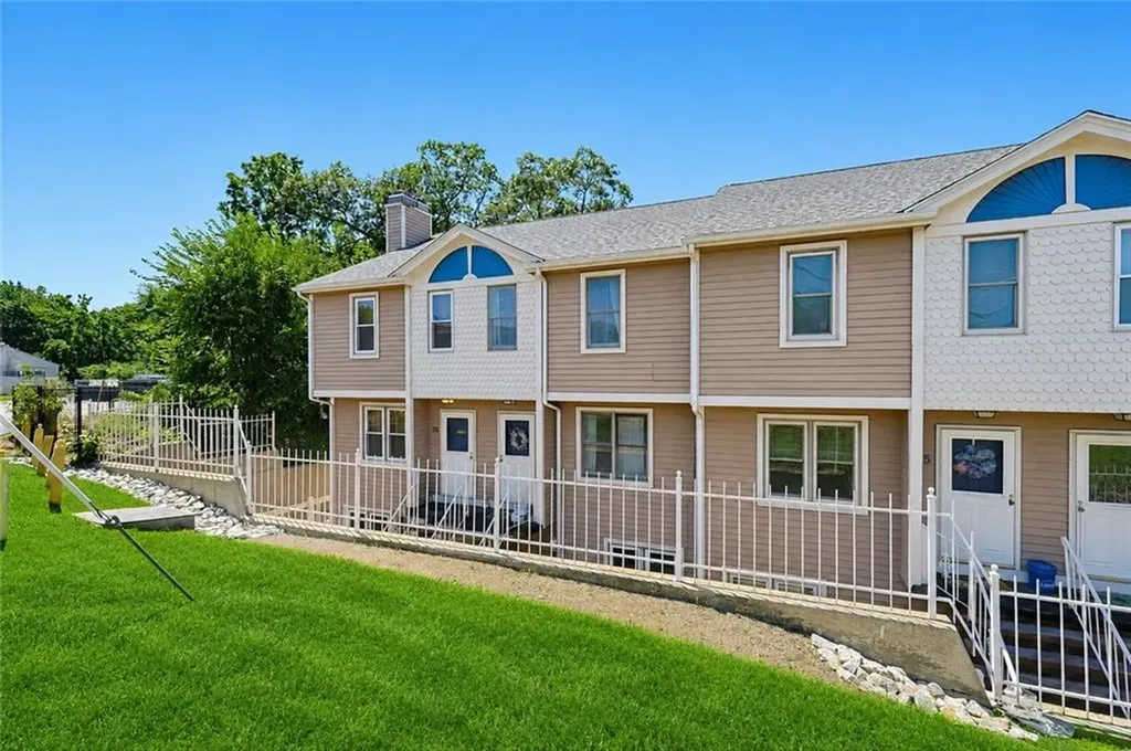 3399 Post Road Warwick RI 02886