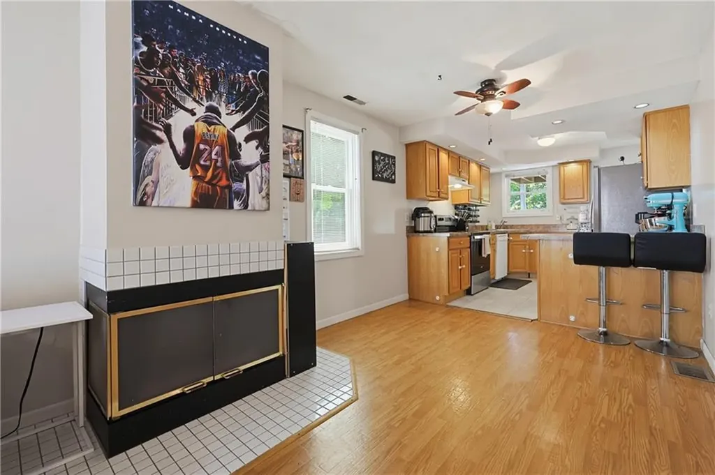 3399 Post Road Warwick RI 02886