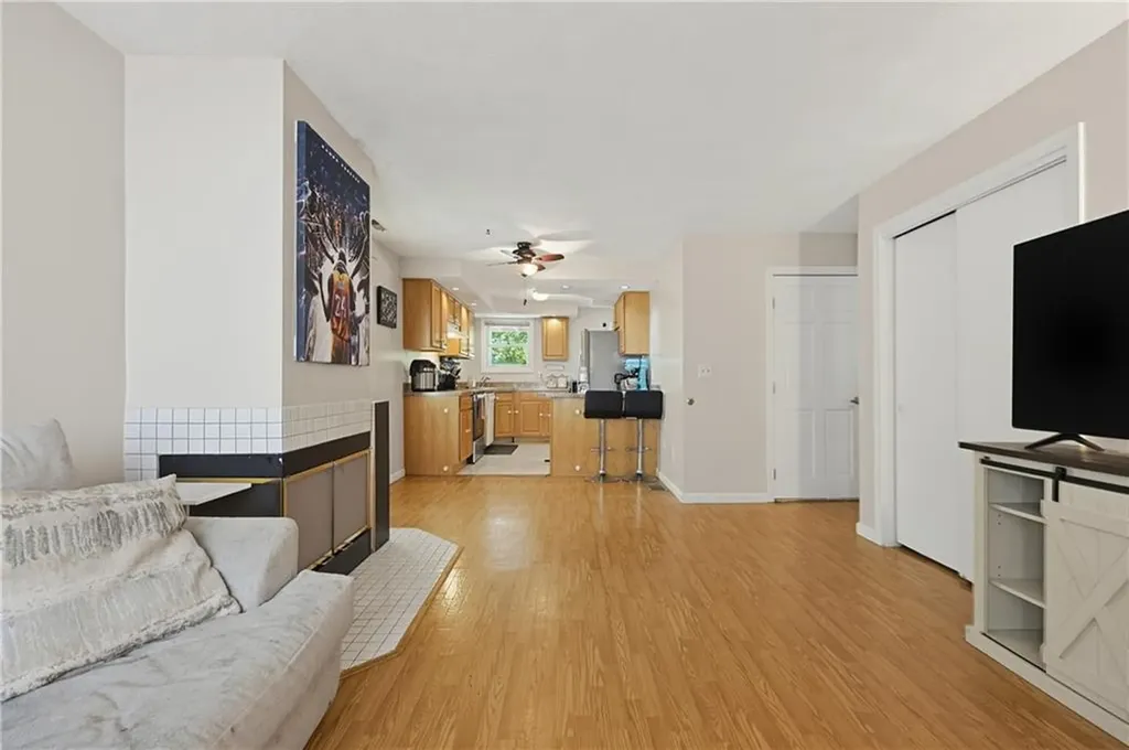 3399 Post Road Warwick RI 02886