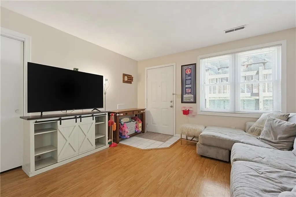 3399 Post Road Warwick RI 02886