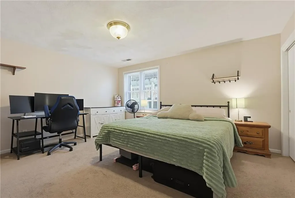 3399 Post Road Warwick RI 02886