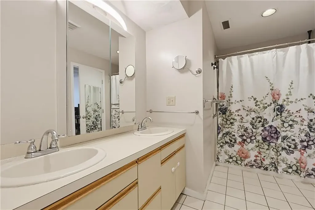 3399 Post Road Warwick RI 02886