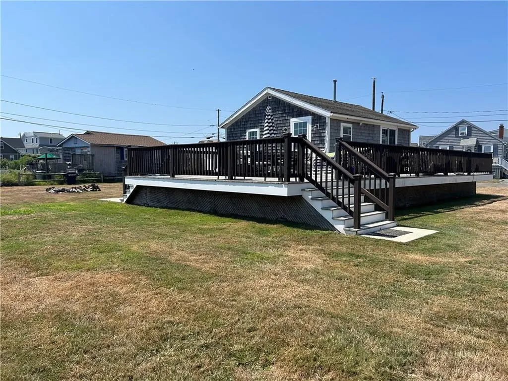5 Arbeth Road Narragansett RI 02879