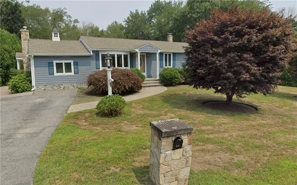 51 Surrey Lane North Kingstown RI 02852