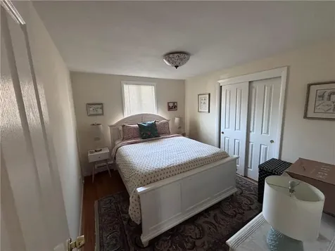 51 Surrey Lane North Kingstown RI 02852