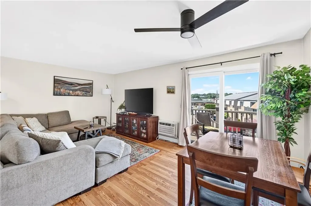 34 Village Court West Warwick RI 02893