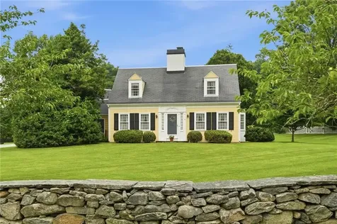142 Ferry Road Bristol RI 02809