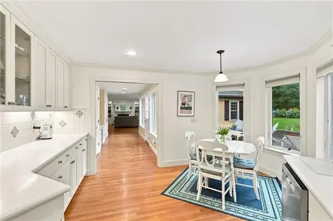 142 Ferry Road Bristol RI 02809