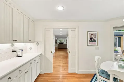 142 Ferry Road Bristol RI 02809