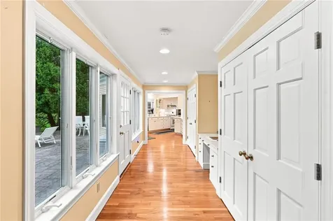 142 Ferry Road Bristol RI 02809