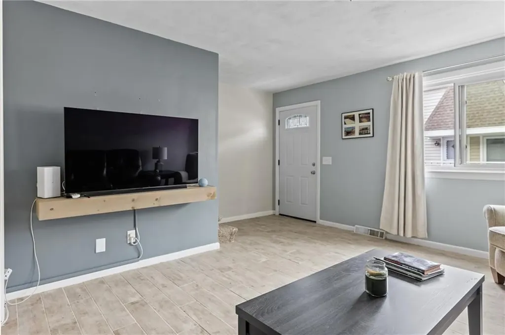 4160 Post Road Warwick RI 02818