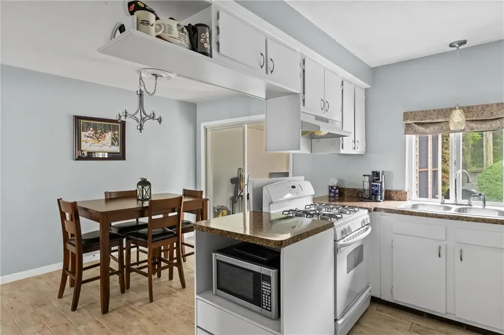 4160 Post Road Warwick RI 02818