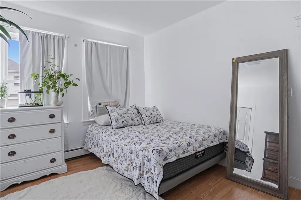 33 Prudence Street Providence RI 02909