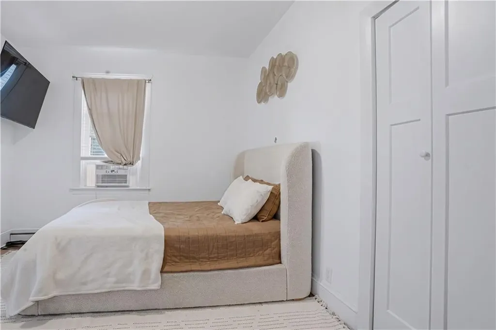 33 Prudence Street Providence RI 02909