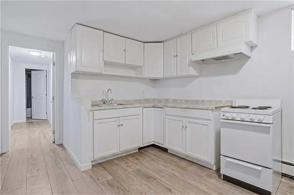 33 Prudence Street Providence RI 02909