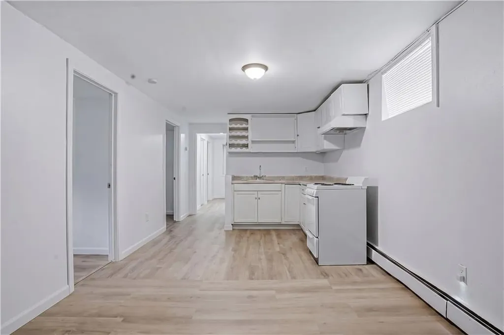 33 Prudence Street Providence RI 02909