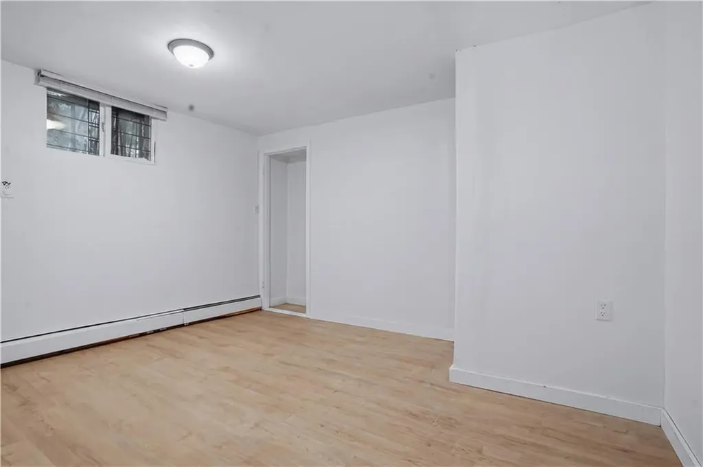 33 Prudence Street Providence RI 02909