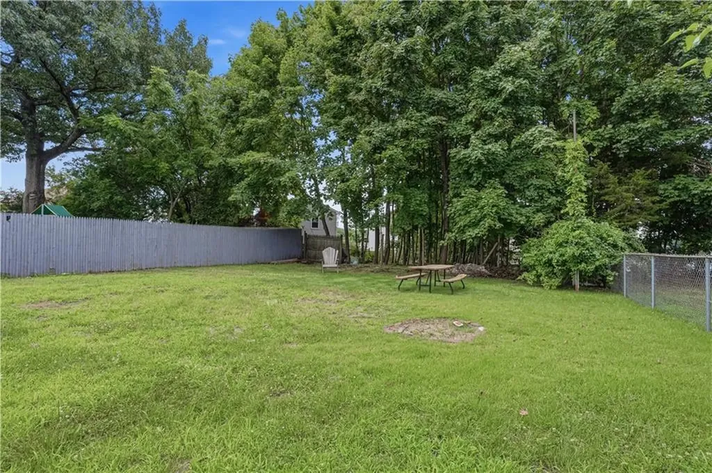 33 Prudence Street Providence RI 02909