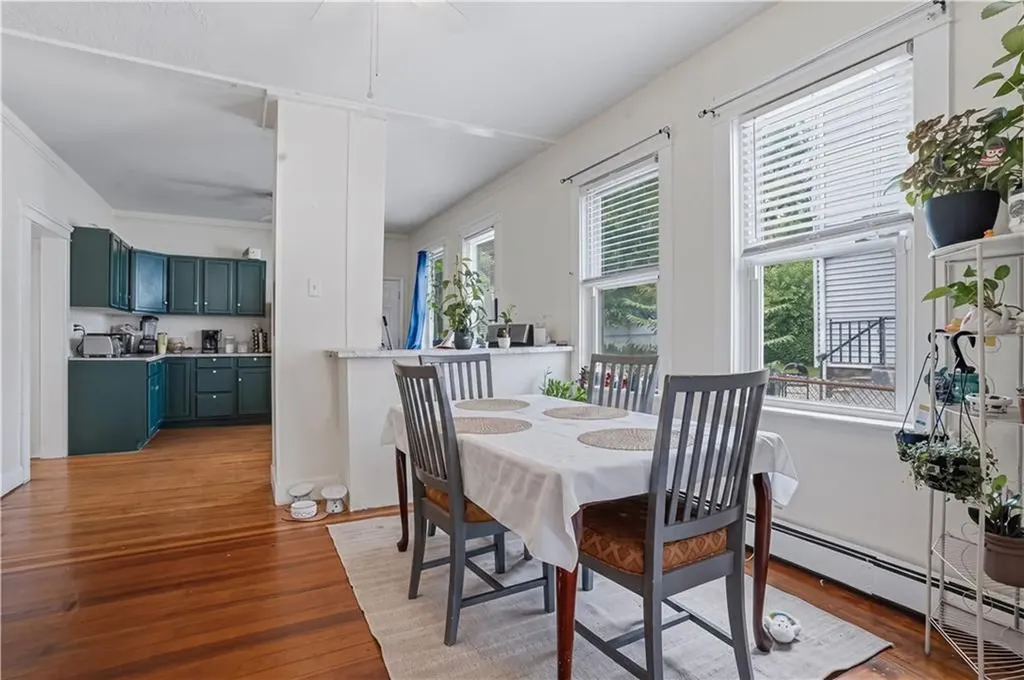 33 Prudence Street Providence RI 02909