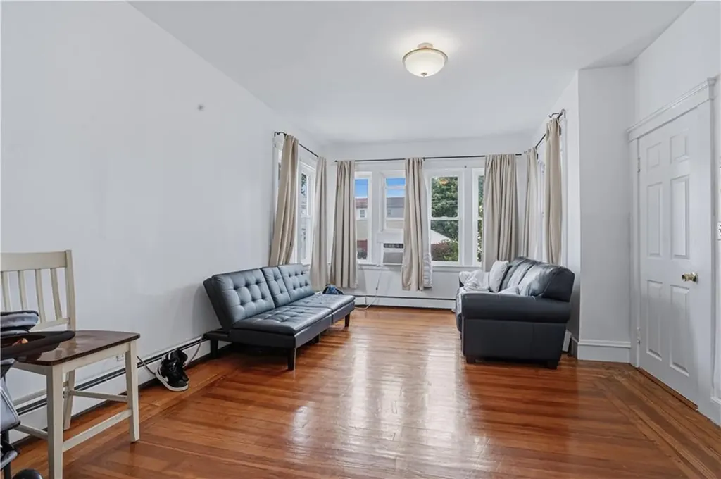 33 Prudence Street Providence RI 02909