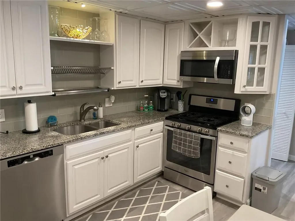 40 Bayberry Drive West Warwick RI 02893