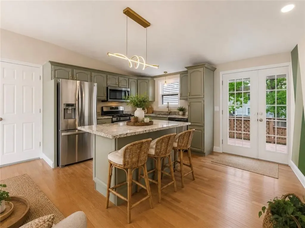 20 Killey Avenue Warwick RI 02889