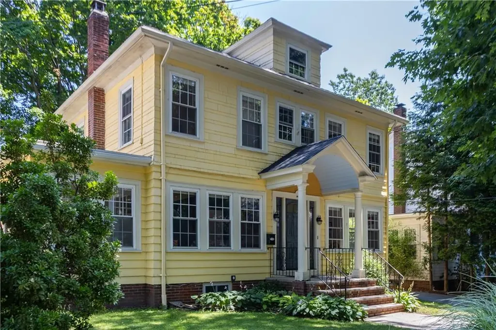 19 Cold Spring Street Providence RI 02906