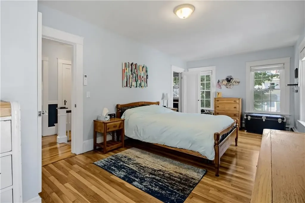 19 Cold Spring Street Providence RI 02906