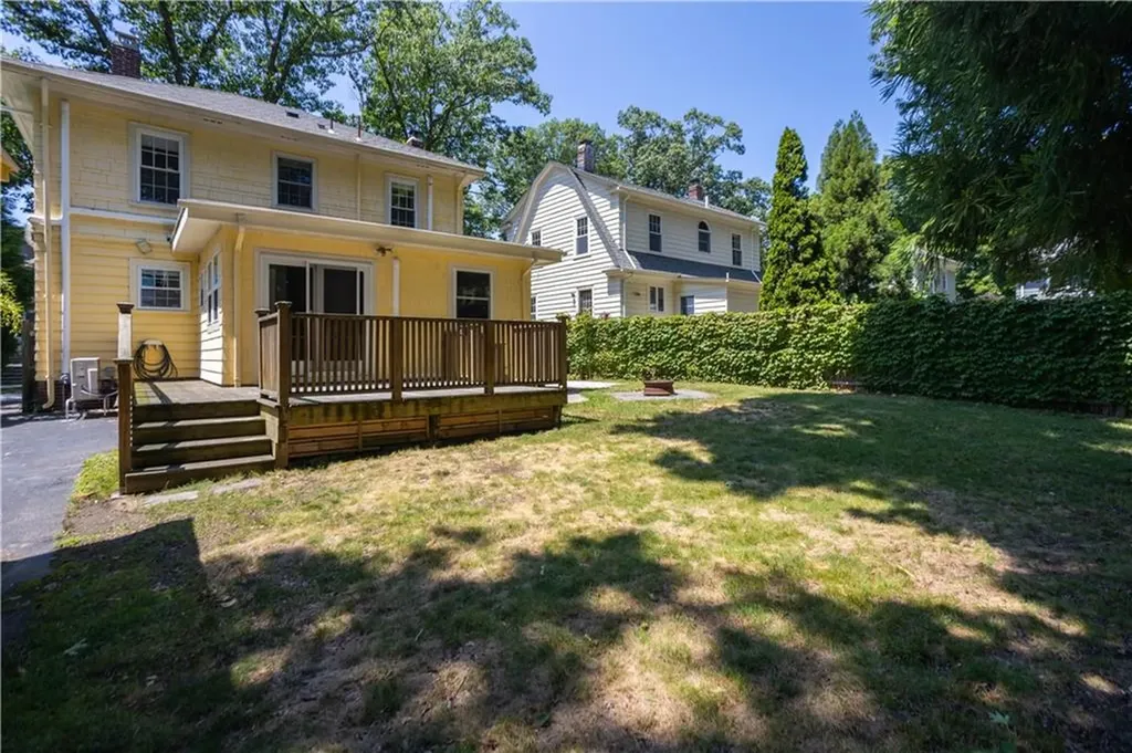19 Cold Spring Street Providence RI 02906