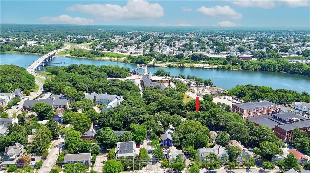 19 Cold Spring Street Providence RI 02906