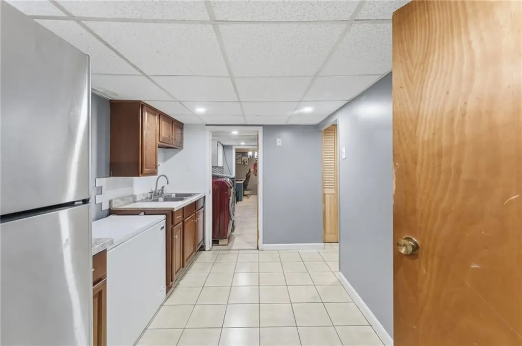 11 Gilmore Street Pawtucket RI 02861