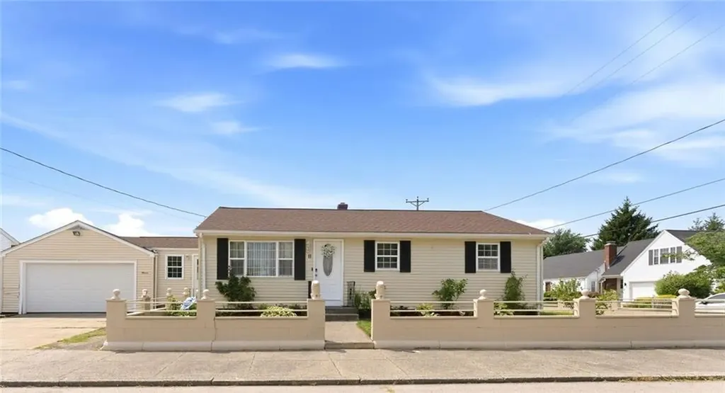 11 Gilmore Street Pawtucket RI 02861