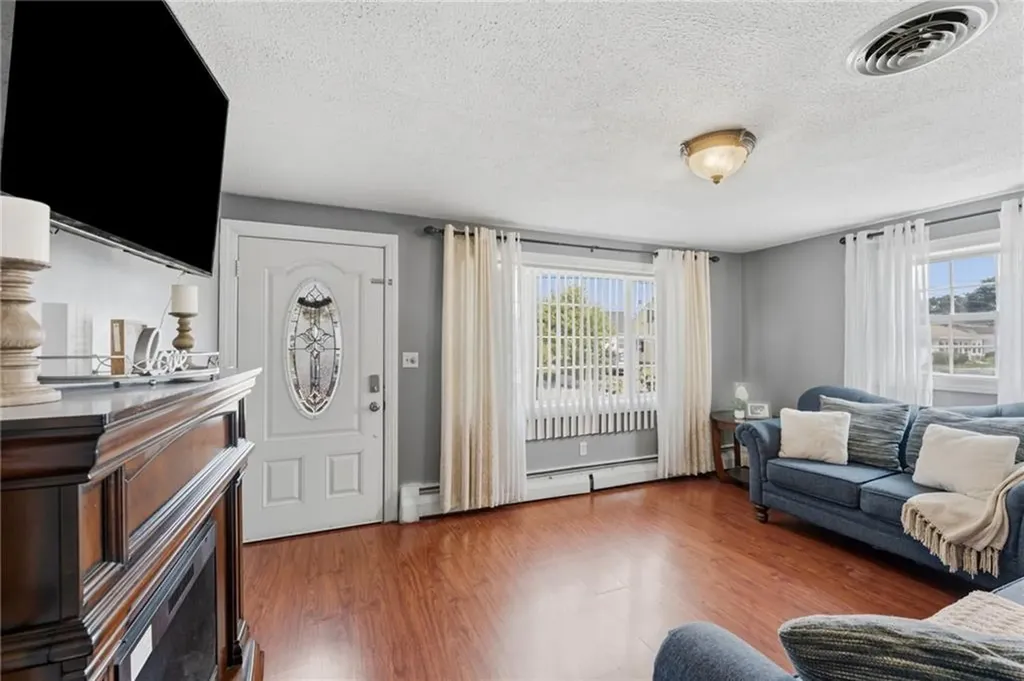 11 Gilmore Street Pawtucket RI 02861