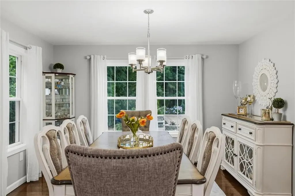 51 Bouchard Lane Tiverton RI 02878
