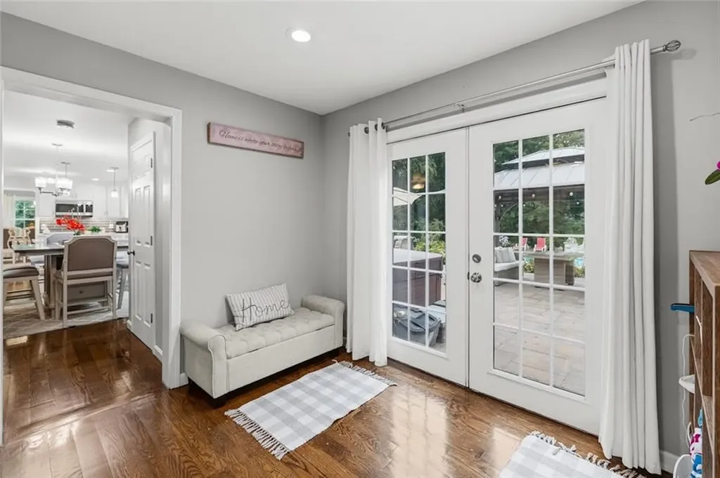 51 Bouchard Lane Tiverton RI 02878