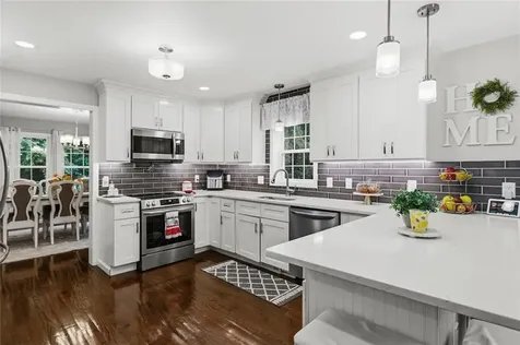 51 Bouchard Lane Tiverton RI 02878