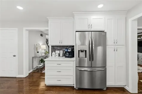 51 Bouchard Lane Tiverton RI 02878