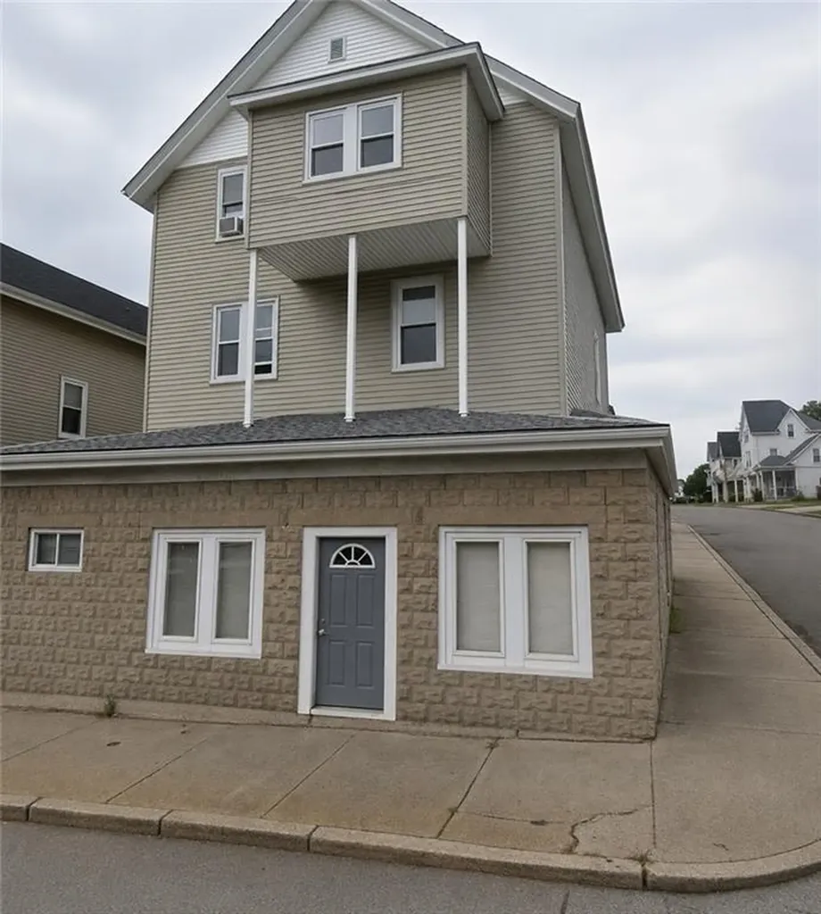 844 Lonsdale Avenue Providence RI 02863