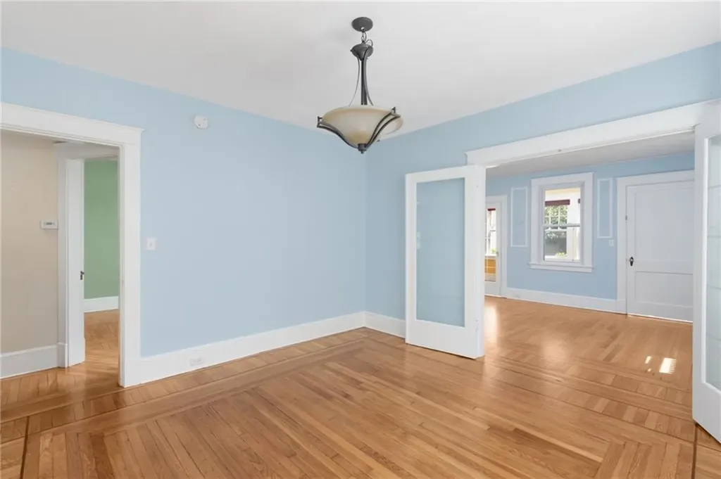 104 Bliss Road Newport RI 02840
