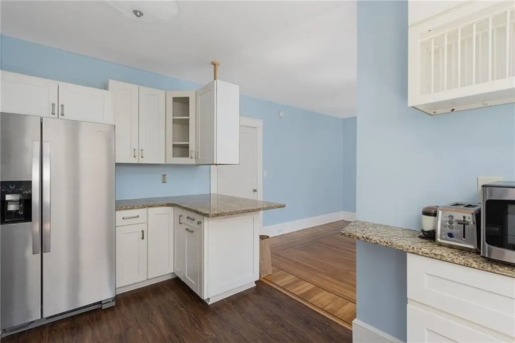 104 Bliss Road Newport RI 02840