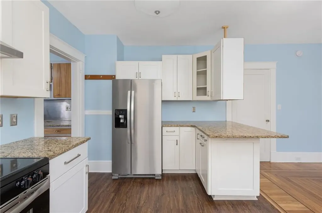 104 Bliss Road Newport RI 02840