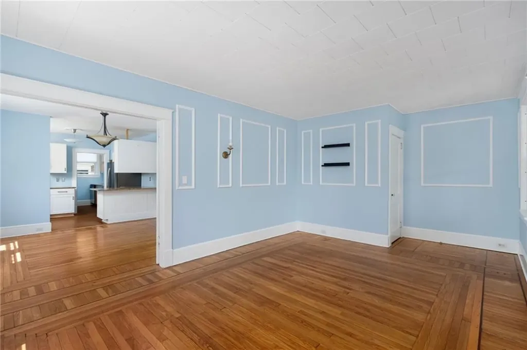 104 Bliss Road Newport RI 02840