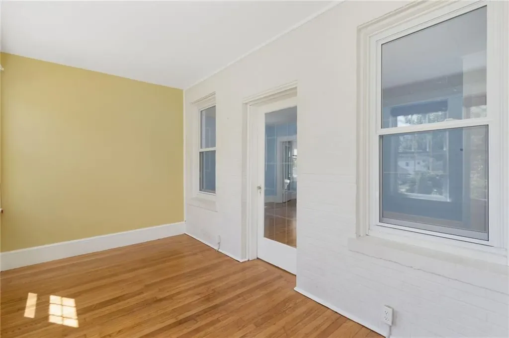 104 Bliss Road Newport RI 02840