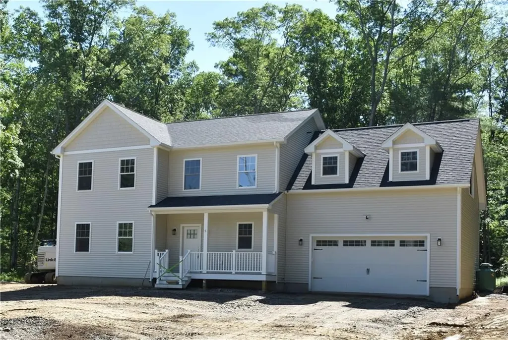 5 Harmony Lane Exeter RI 02822