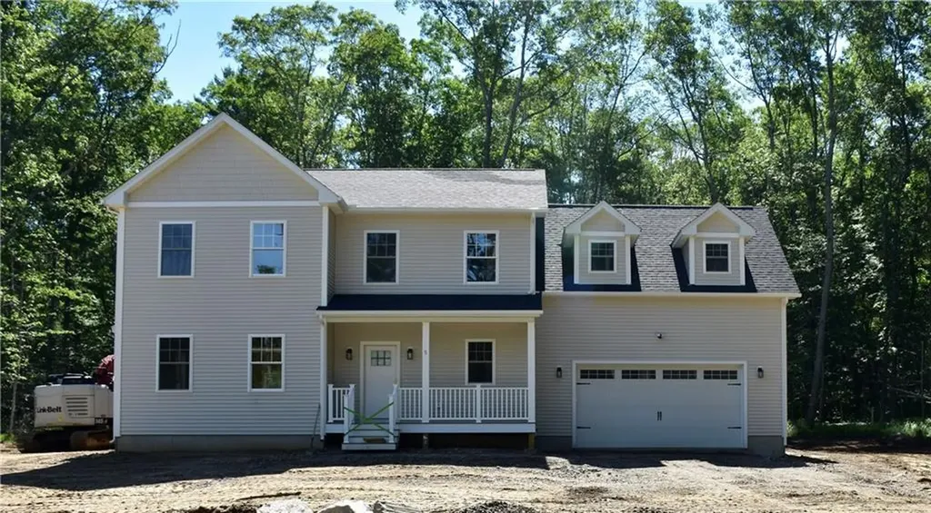 5 Harmony Lane Exeter RI 02822
