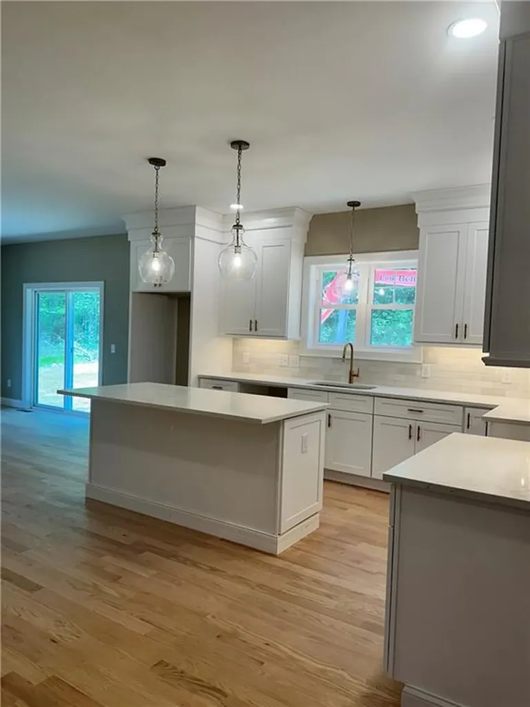 5 Harmony Lane Exeter RI 02822