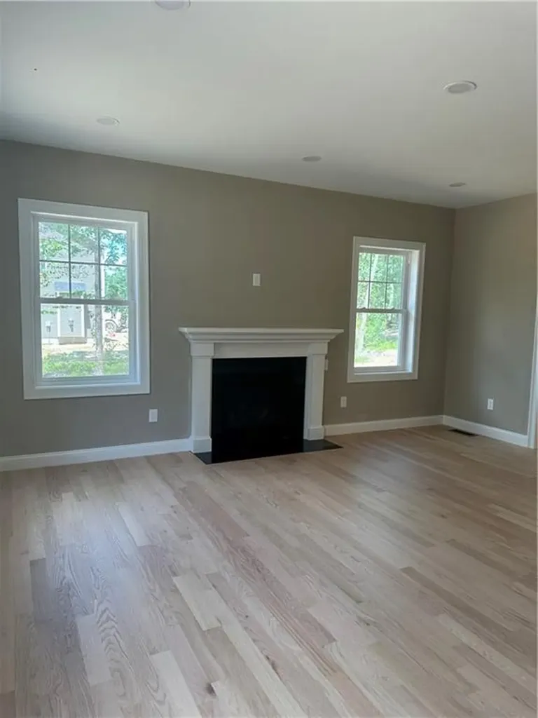 5 Harmony Lane Exeter RI 02822