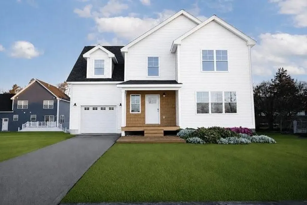 30 Recess Lane Warwick RI 02889