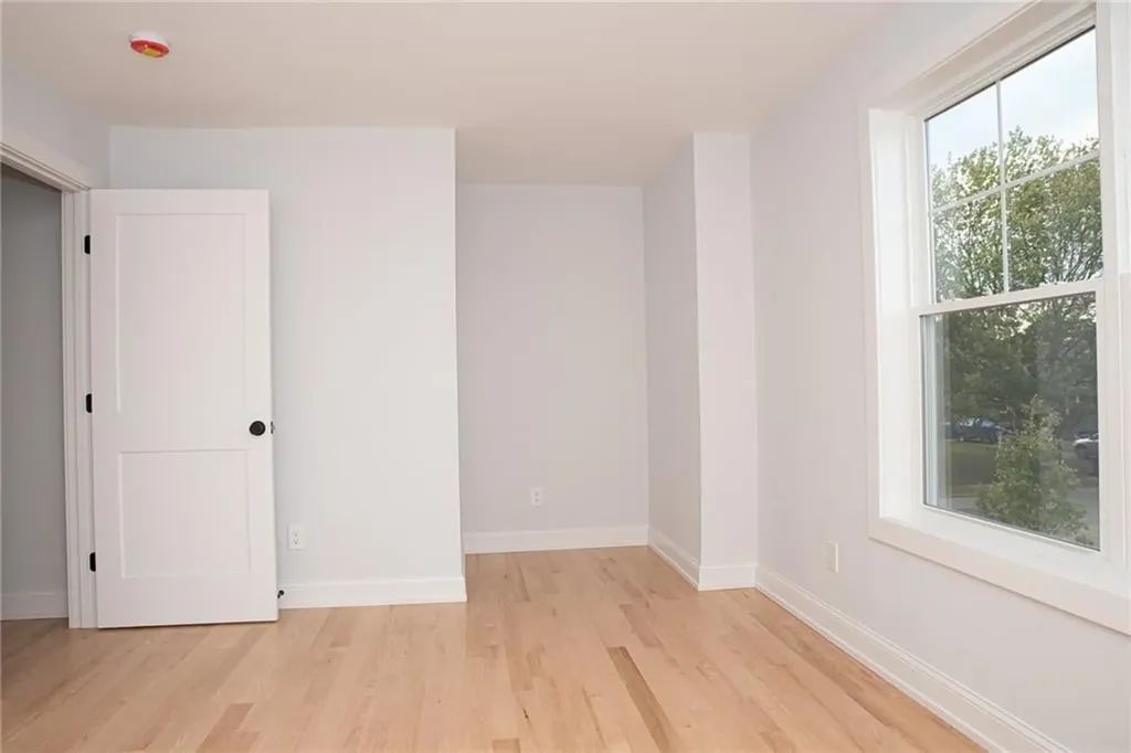 30 Recess Lane Warwick RI 02889