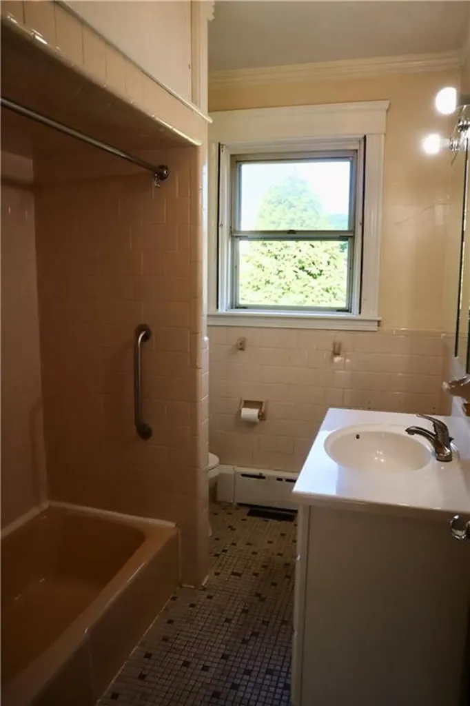 133 Wampanoag Trail East Providence RI 02915